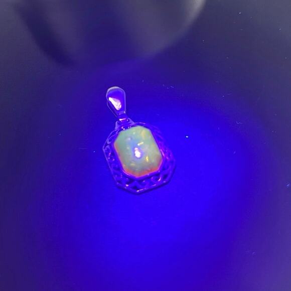 Vintage Solid Sterling Silver Natural Baltic Amber Intricate Scrollwork Pendant - Picture 3 of 9